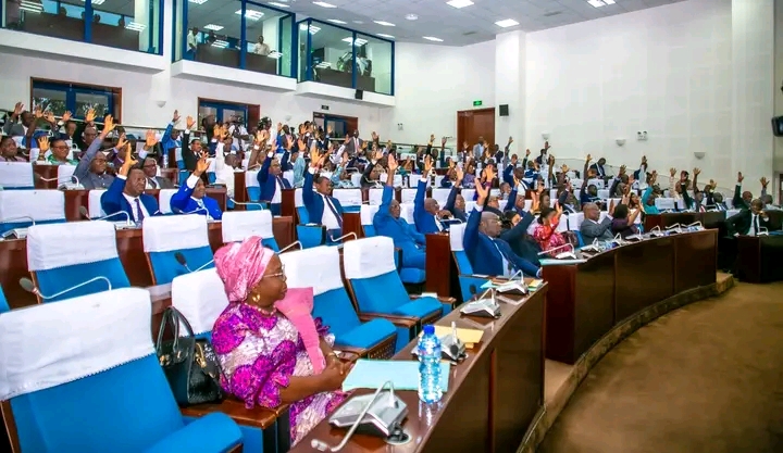  Assemblée Nationale togolaise : Kodjo Adedze au perchoir, liste complète des membres du Bureau